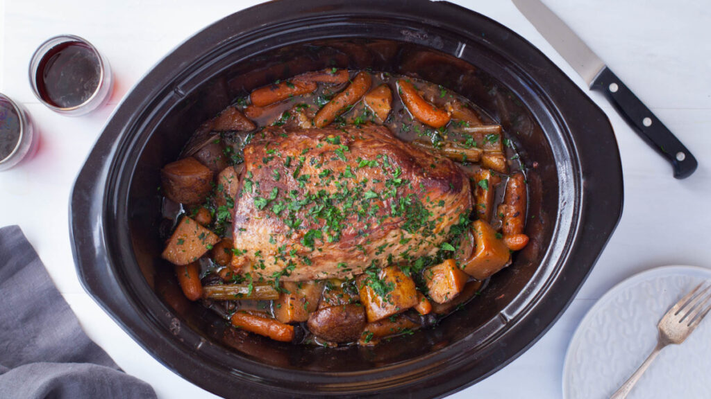 crockpot-roast-foodlovey